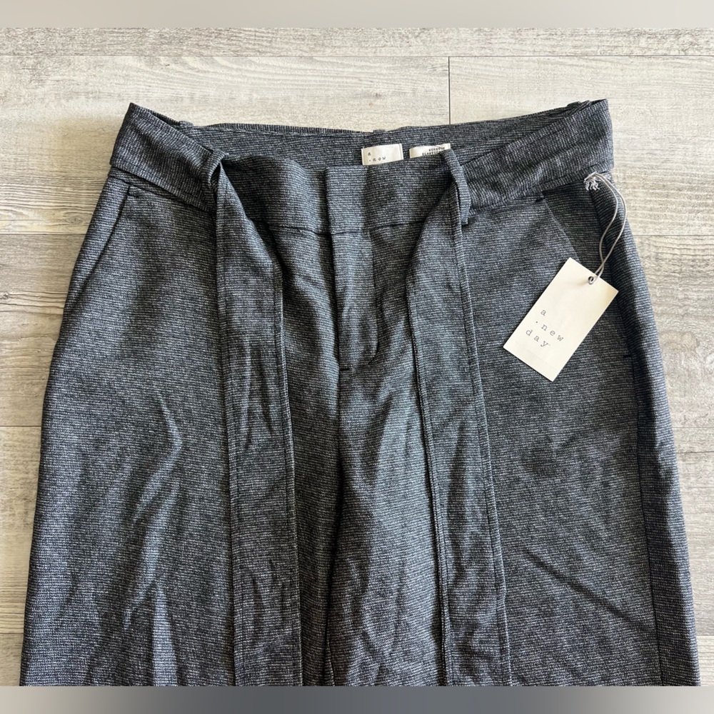 A New Day Gray High Rise Belted Ankle Pants Tie Waist Straight Leg Stretch 4 NWT - Picture 11 of 13
